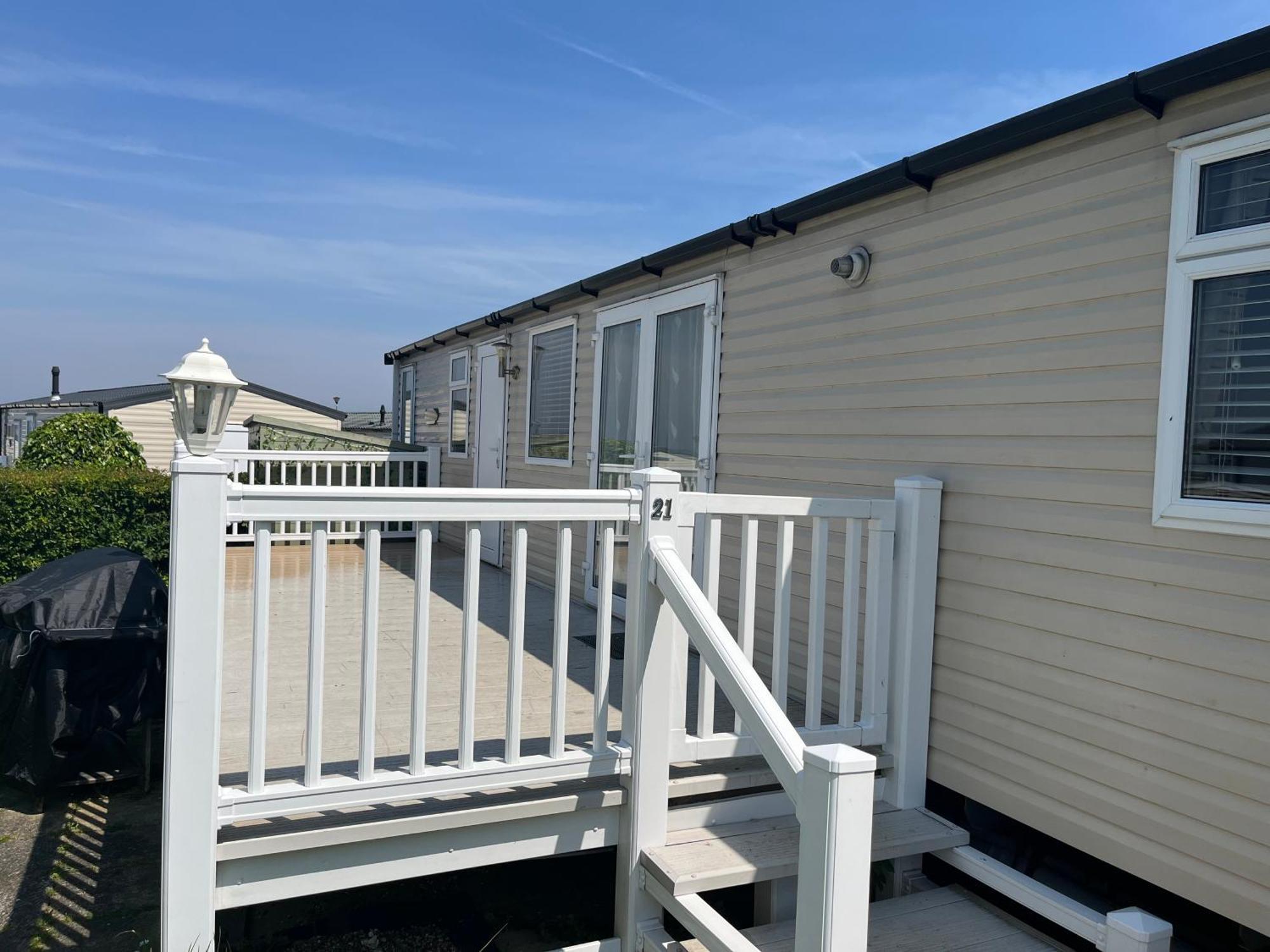 21 Riverview, Allhallows Apartment