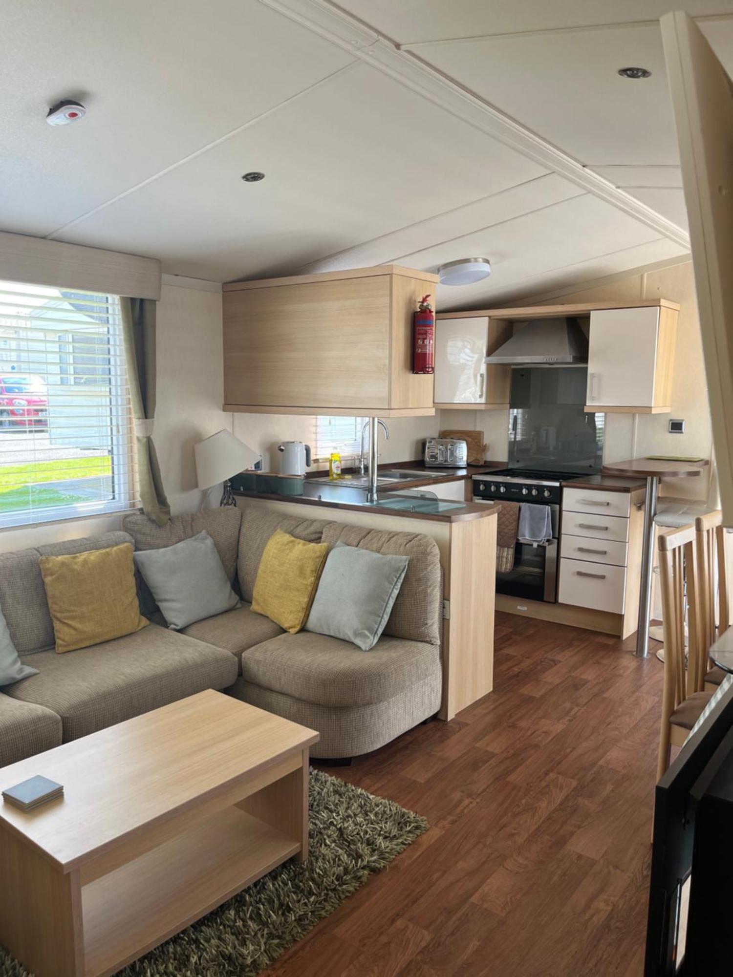 Apartment 21 Riverview, Allhallows *